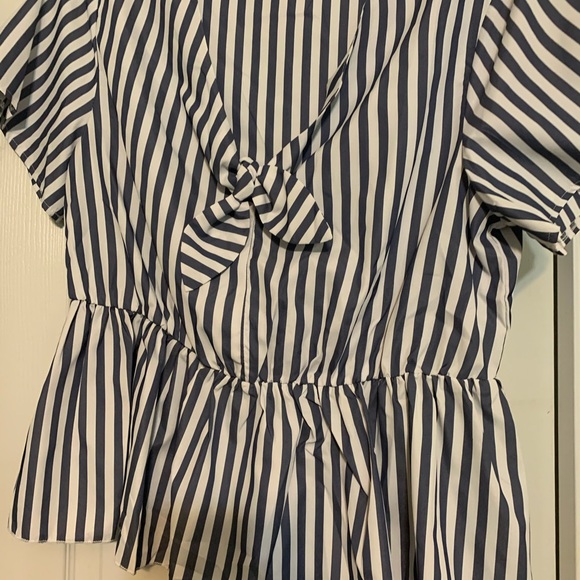 Top - Picture 2 of 3